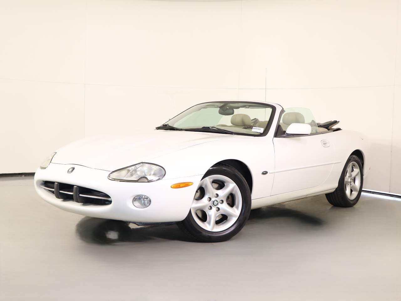 jaguar xk series 2001 SAJDA42C11NA13796 image jaguar xk series 2001 SAJDA42C11NA13796 image
